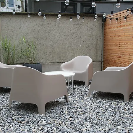 アパート Geraeumige Stadt-wohnung - Mit Parkplatz ブレゲンツ